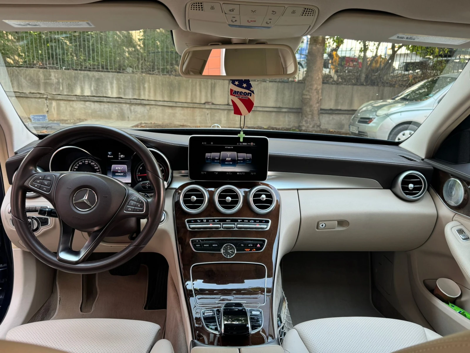 Mercedes-Benz C 300 L 4matik - изображение 2