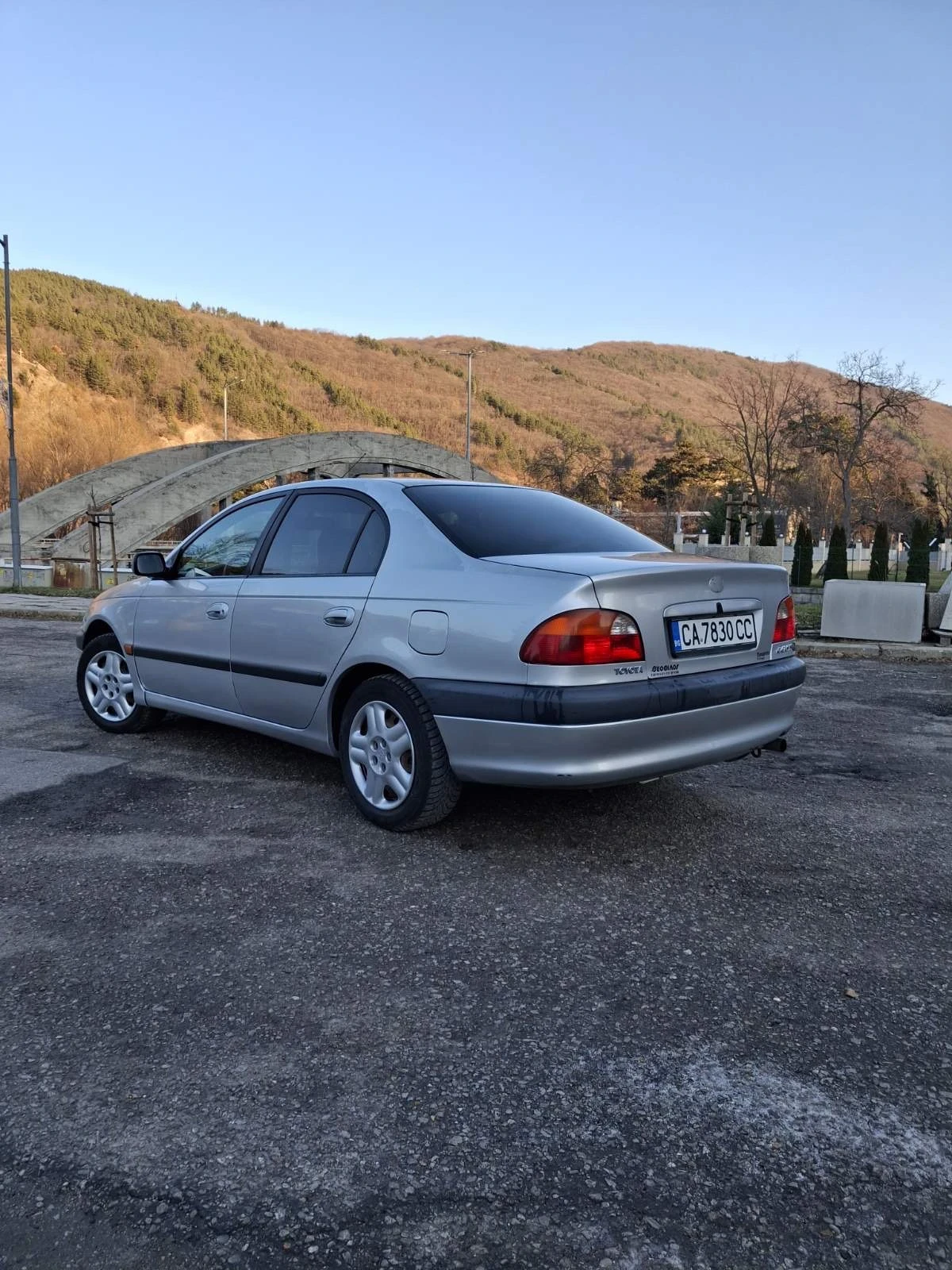 Toyota Avensis 1.6 * LPG* CarPlay  - изображение 5