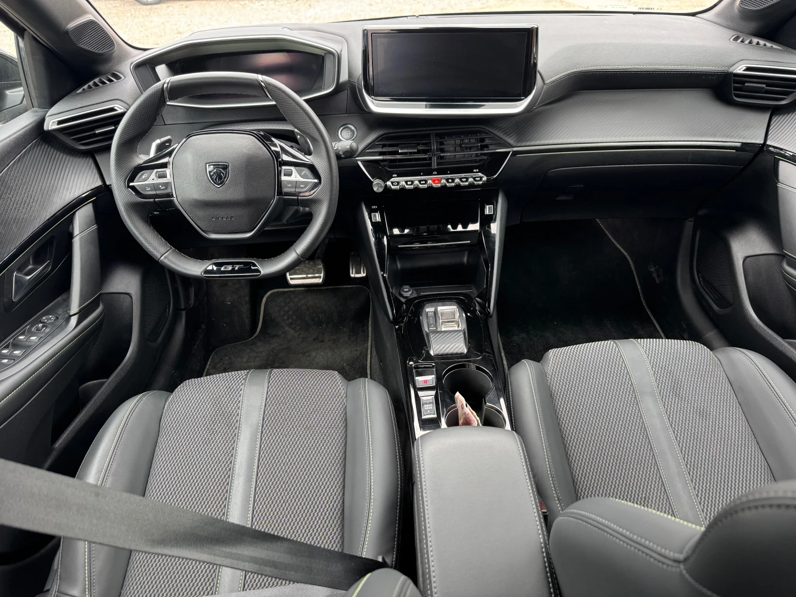 Peugeot 208 208 GT HYBRID, снимка 10 - Автомобили и джипове - 53934750