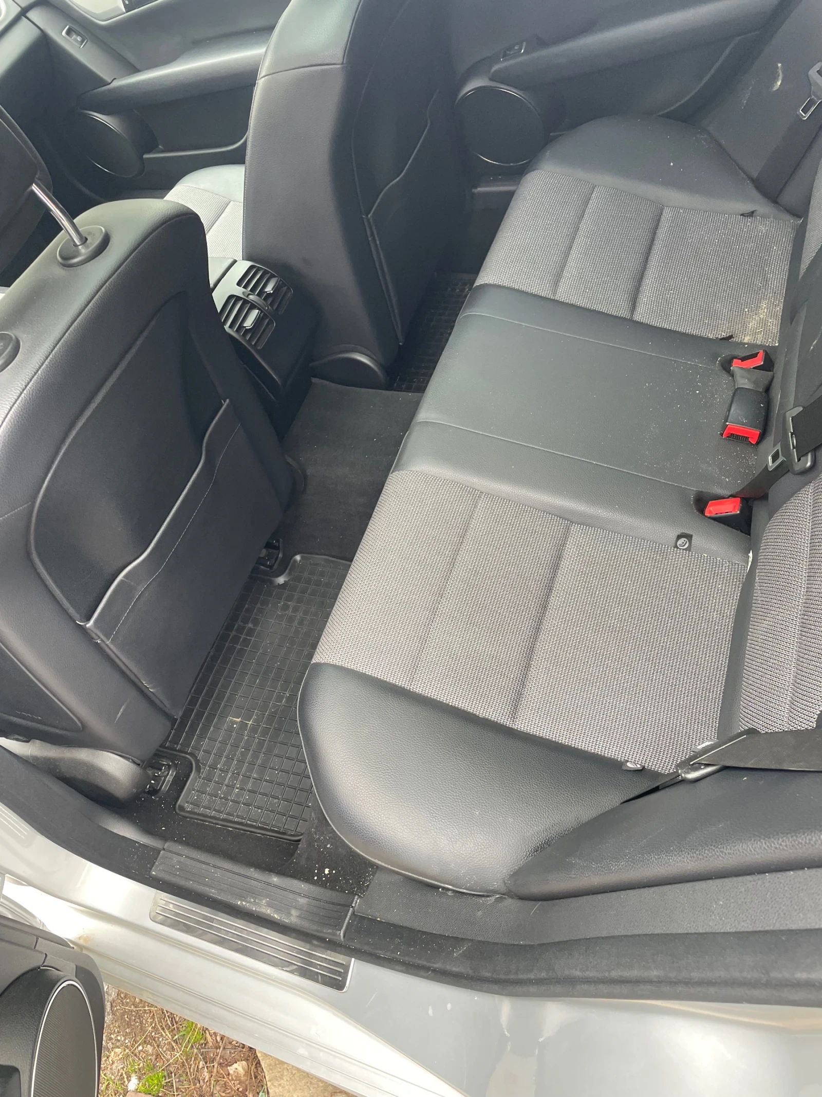 Mercedes-Benz C 300, снимка 10 - Автомобили и джипове - 53965391