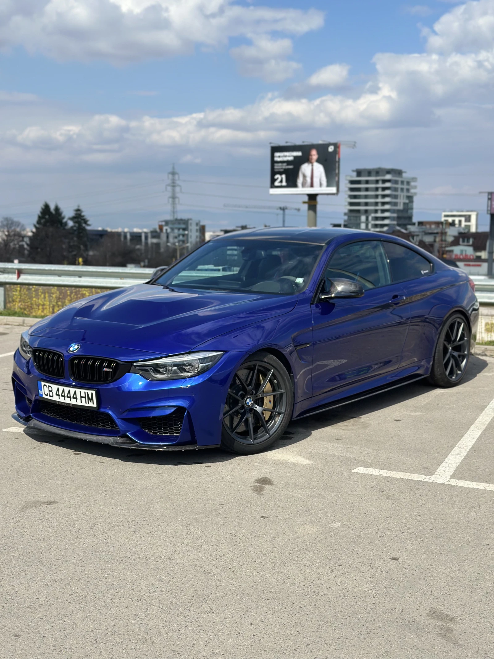 BMW M4 CS