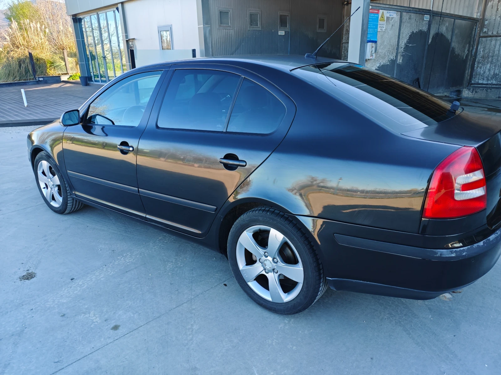 Skoda Octavia 2.0TDI(140к.с)* 6-скорости* Кожа* Подгрев, снимка 4 - Автомобили и джипове - 54155062