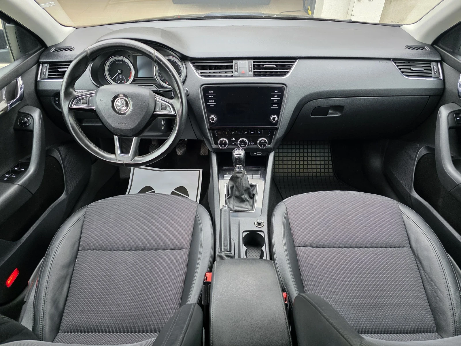 Skoda Octavia 2.0TDI, снимка 13 - Автомобили и джипове - 54416790