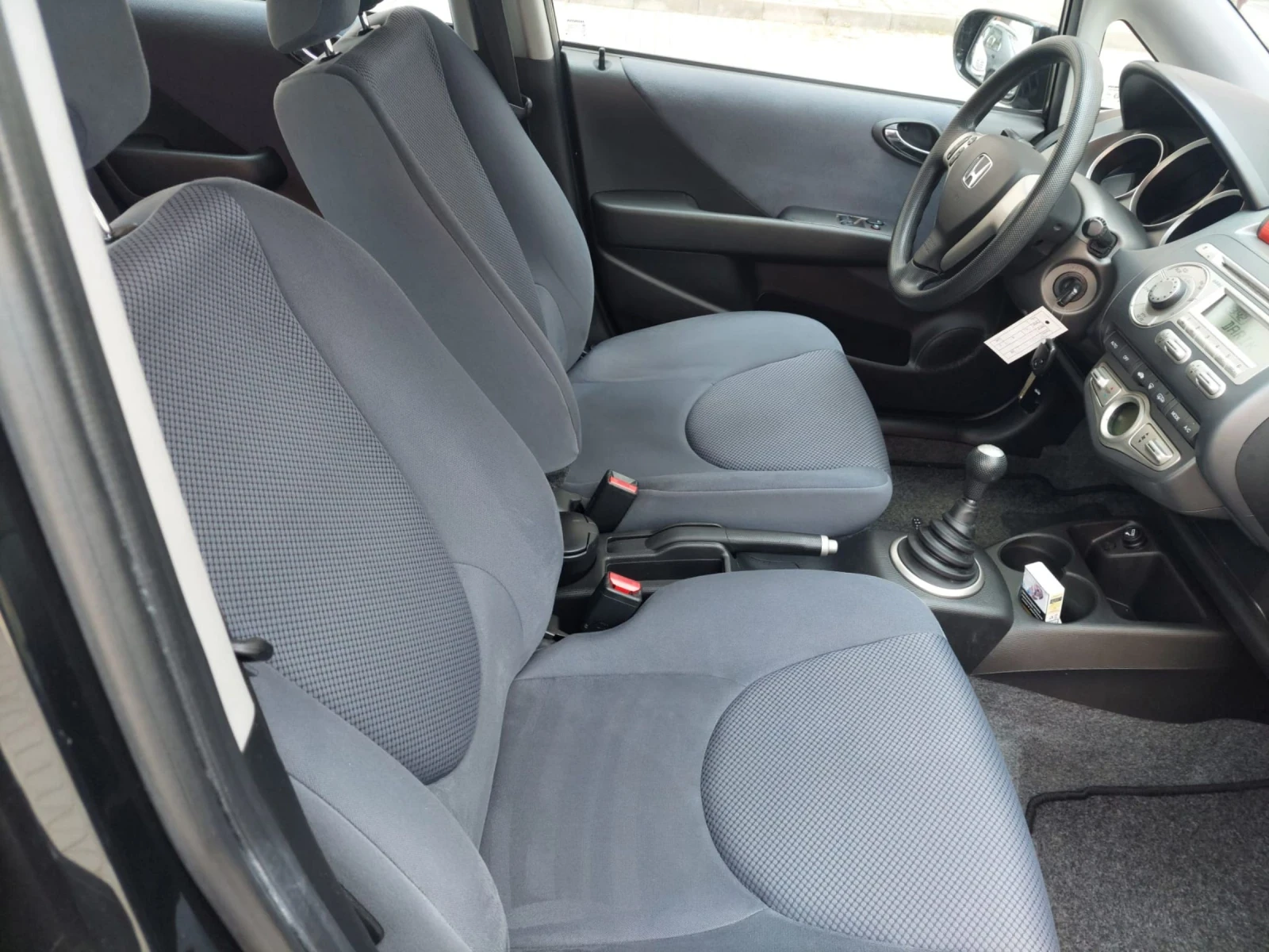 Honda Jazz 1.4 FACELIFT,  110000км, снимка 13 - Автомобили и джипове - 54611019
