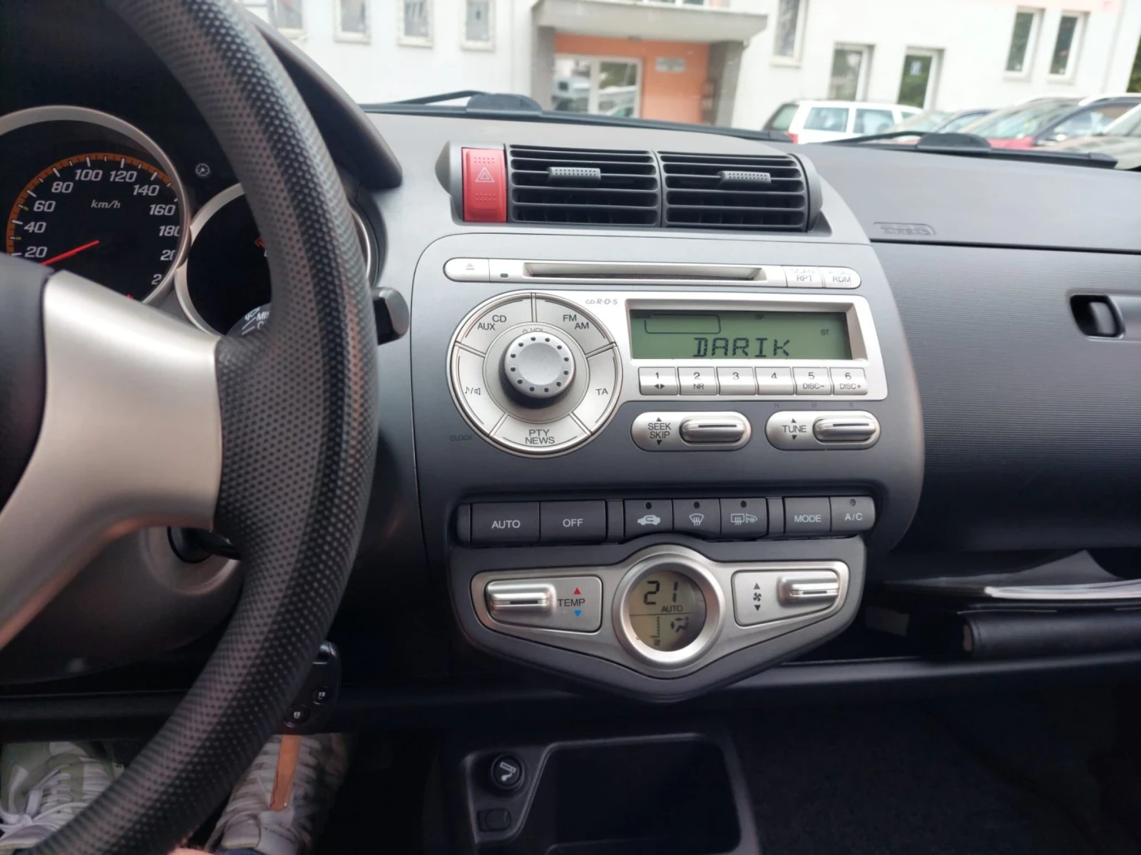 Honda Jazz 1.4 FACELIFT,  110000км, снимка 11 - Автомобили и джипове - 54611019