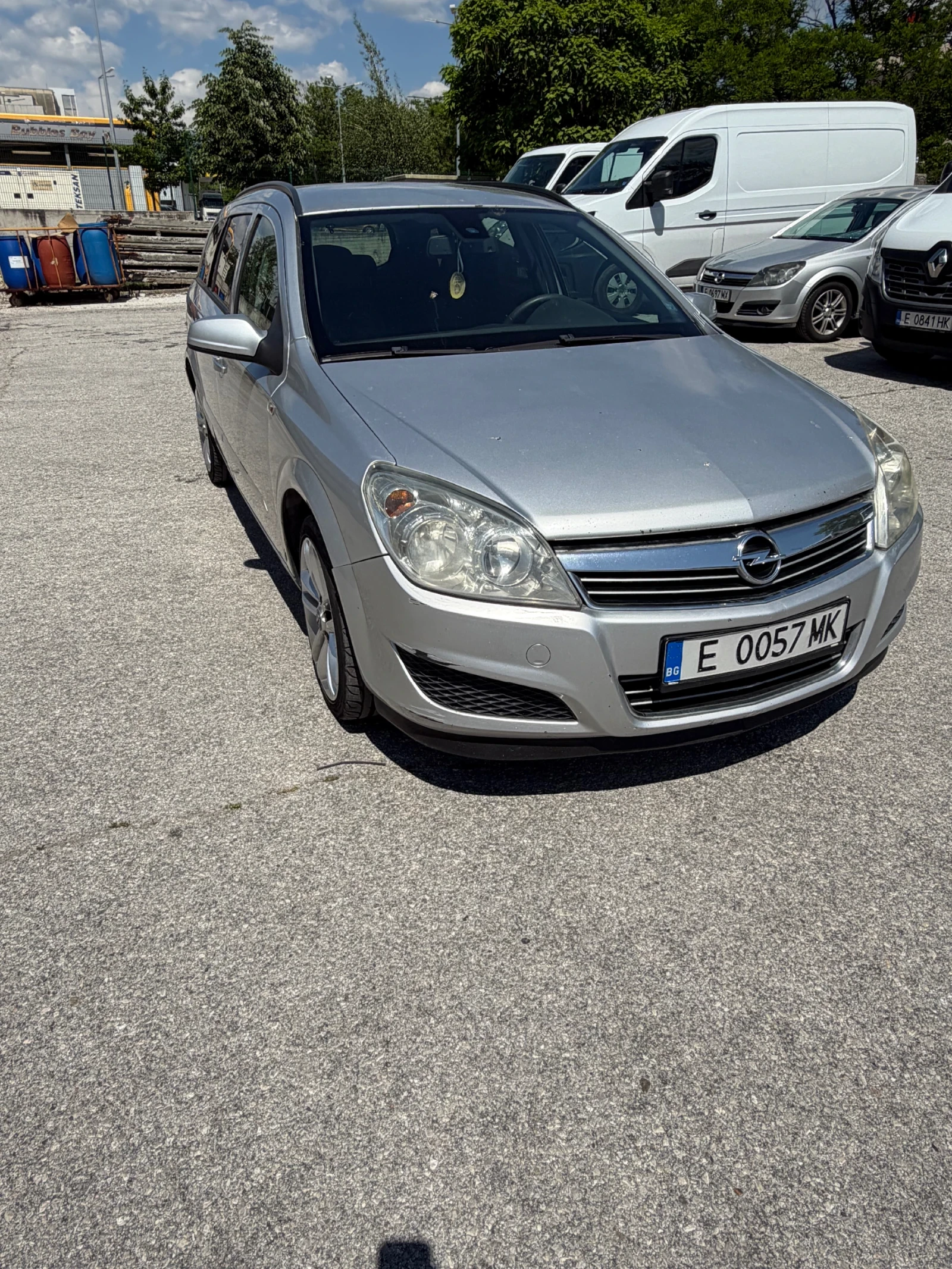 Opel Astra 1.9cdti 101кс, снимка 2 - Автомобили и джипове - 54680119