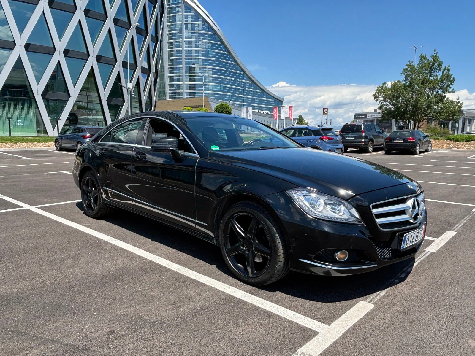 Mercedes-Benz CLS 350 3.5Бензин Лизинг през Уникредит по 187 евро, снимка 4 - Автомобили и джипове - 54912128