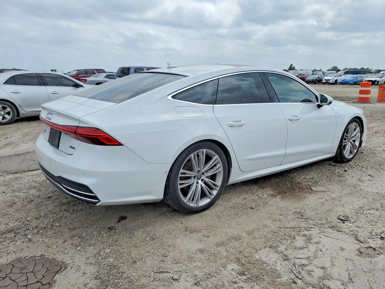 Audi A7 3.0l Premium Plus S-Line, снимка 4 - Автомобили и джипове - 55180900