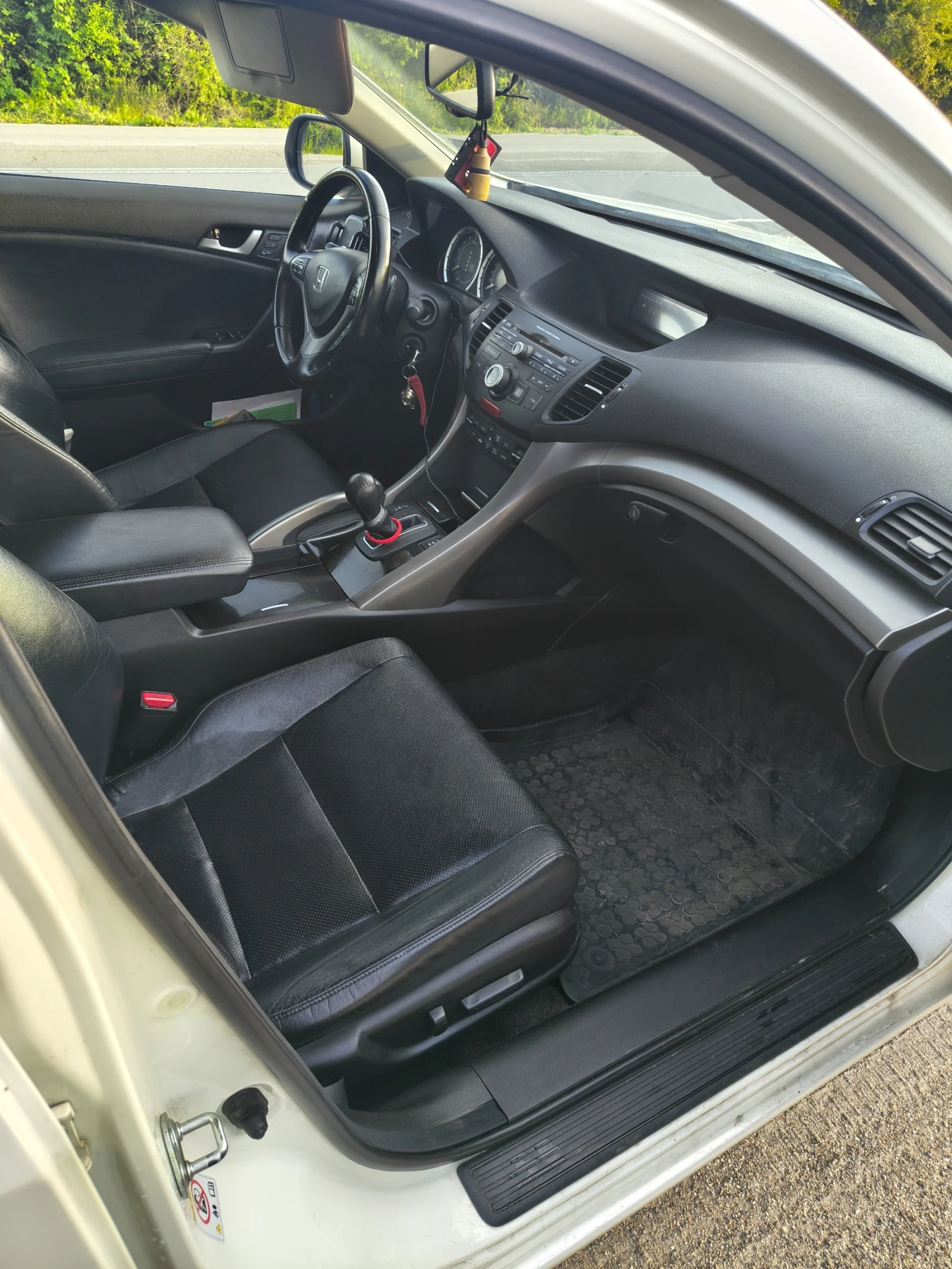Honda Accord 2.4 бензин/газ, снимка 11 - Автомобили и джипове - 55373953