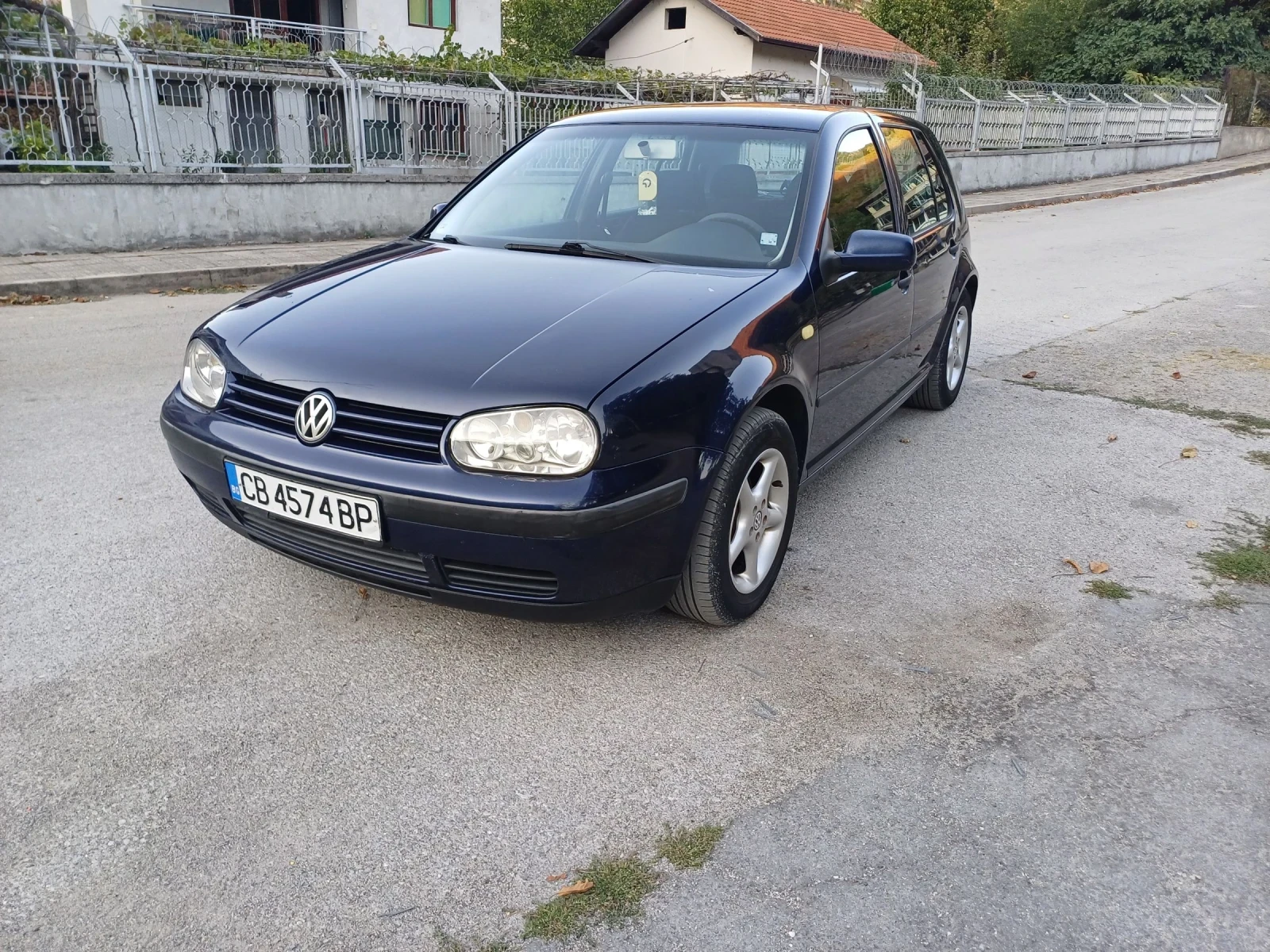 VW Golf 1.4 Газ-бензин , снимка 8 - Автомобили и джипове - 56133721