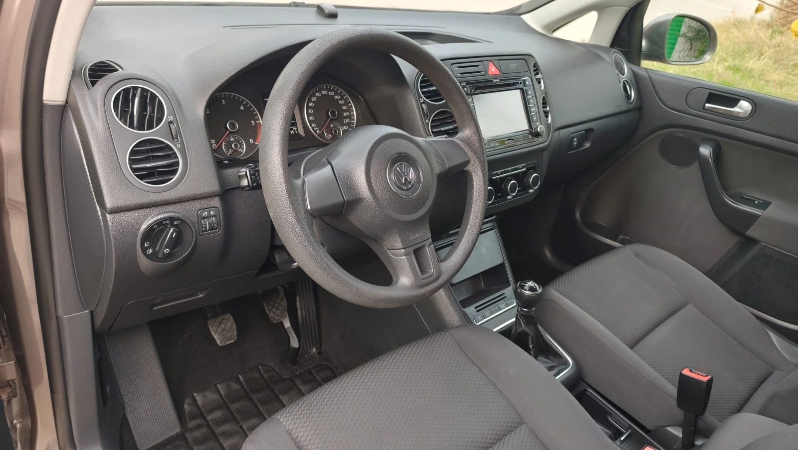 VW Golf Plus 1.6  105ps, снимка 4 - Автомобили и джипове - 56665696