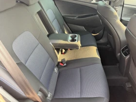 Hyundai Tucson 1.7CRDI | АВТОМАТ| ПОДГР| КАМЕРА| КЕЙЛЕС, снимка 15