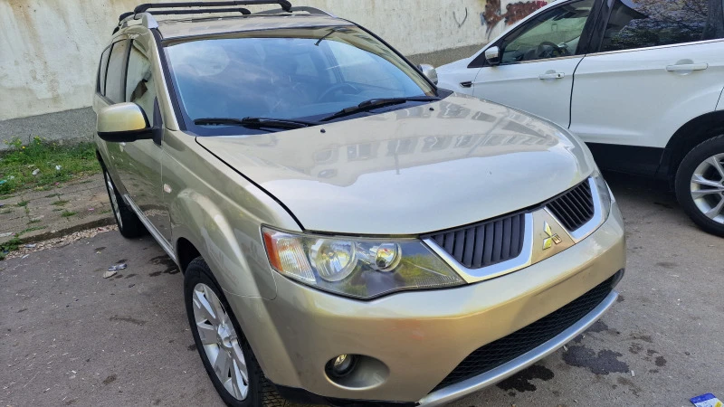 Mitsubishi Outlander, снимка 1 - Автомобили и джипове - 47822564