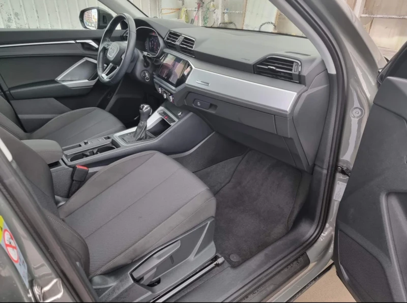Audi Q3 35TDI, снимка 9 - Автомобили и джипове - 52633361
