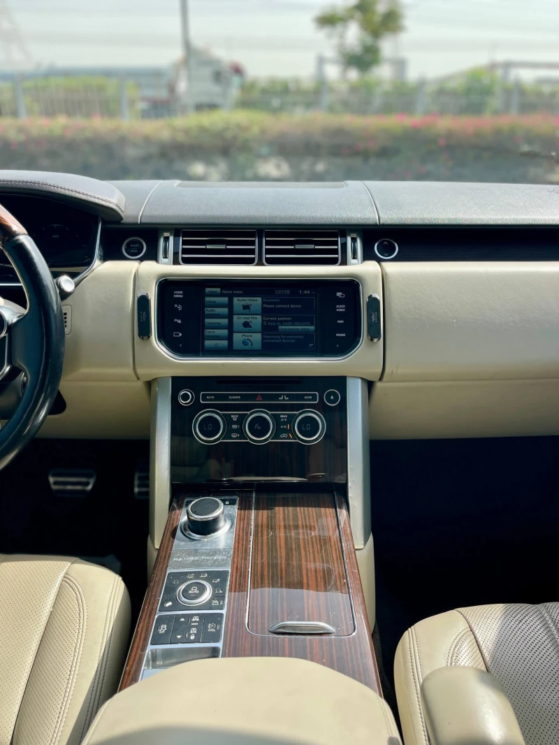 Land Rover Range rover V8 Supercharged   2013 / 189 000 км / ОЧАКВАН ВНОС, снимка 11 - Автомобили и джипове - 52310633