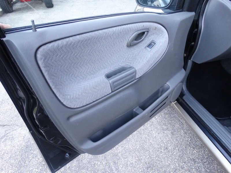 Suzuki Grand vitara 2, 00, снимка 9 - Автомобили и джипове - 52313577