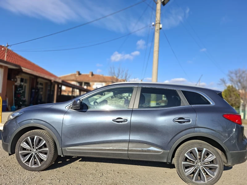 Renault Kadjar, снимка 9 - Автомобили и джипове - 52929379