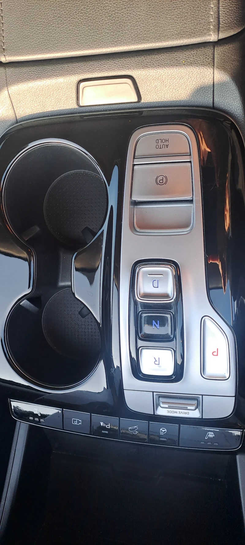 Hyundai Tucson 1.6T Хибрид, снимка 8 - Автомобили и джипове - 53190687