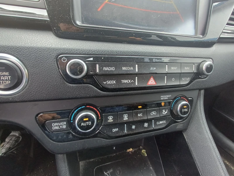 Kia Niro 1.6i-хибрид-105кс-НА ЧАСТИ, снимка 9 - Автомобили и джипове - 53583102