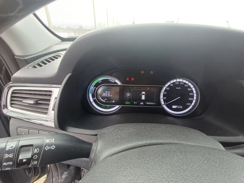 Kia Niro 1.6i-хибрид-105кс-НА ЧАСТИ, снимка 7 - Автомобили и джипове - 53583102