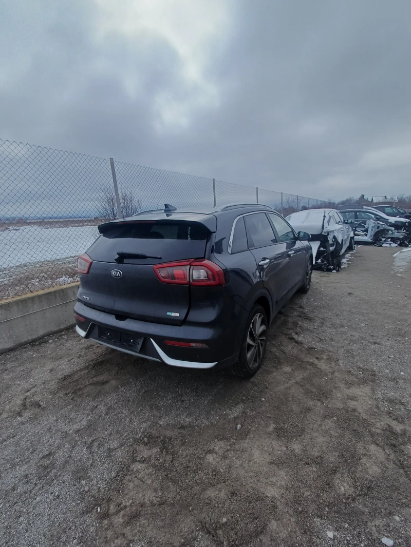 Kia Niro 1.6i-хибрид-105кс-НА ЧАСТИ, снимка 2 - Автомобили и джипове - 53583102