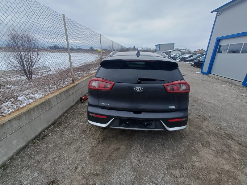 Kia Niro 1.6i-хибрид-105кс-НА ЧАСТИ, снимка 14 - Автомобили и джипове - 53583102