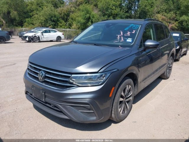 VW Tiguan 2.0Т S - изображение 2