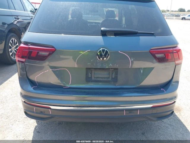 VW Tiguan 2.0Т S - изображение 6