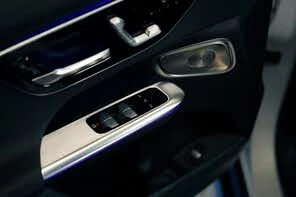 Mercedes-Benz GLC 300 4 MATIC * АвтоКредит(ЦЕНА ДО БГ), снимка 13 - Автомобили и джипове - 53759297