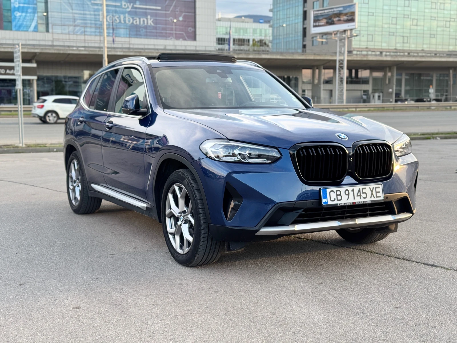 BMW X3 30i - изображение 2