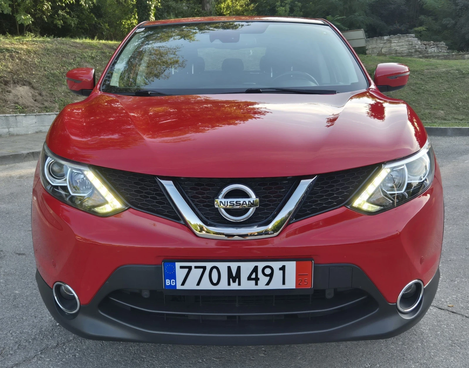 Nissan Qashqai 1.6cdi 4x4* ОБСЛУЖЕНА - изображение 2