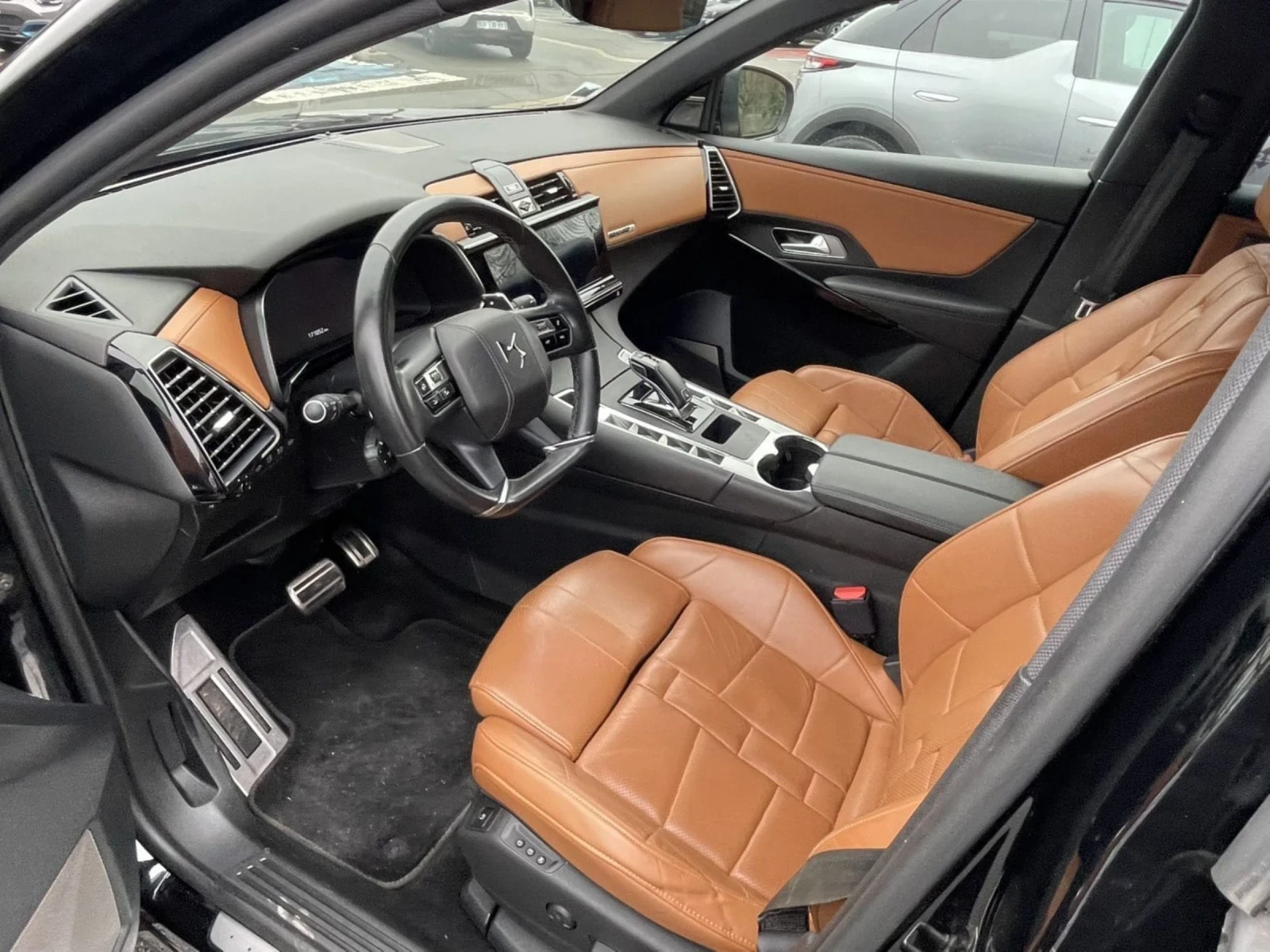 DS DS 7 Crossback  E-TENSE 4X4 300 0PERA - изображение 5