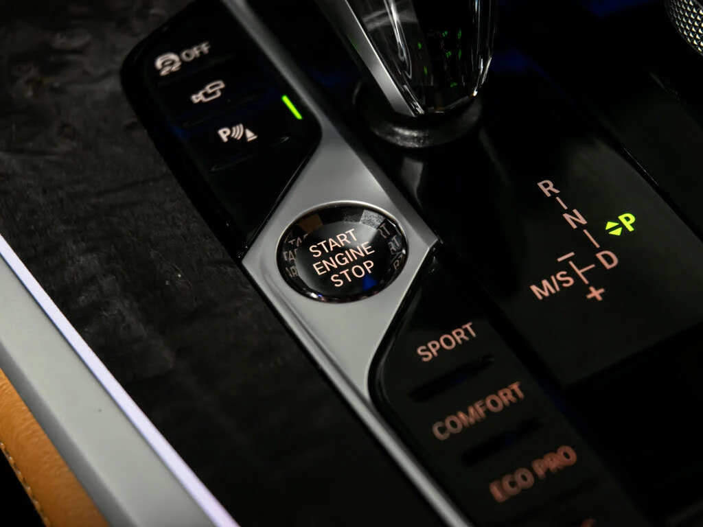 BMW X5 SWAROVSKI* MPACK* HUD* AMBIENT* LANE* DISTRONIC*  | Mobile.bg � ����������� 12