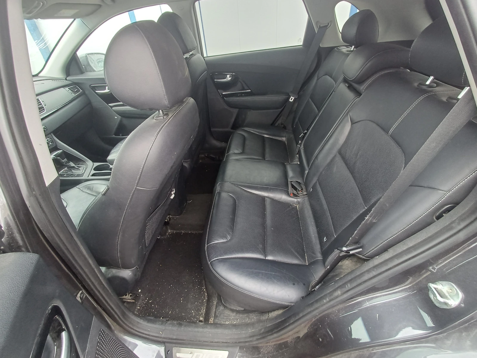 Kia Niro 1.6i-хибрид-105кс-НА ЧАСТИ, снимка 12 - Автомобили и джипове - 53583102