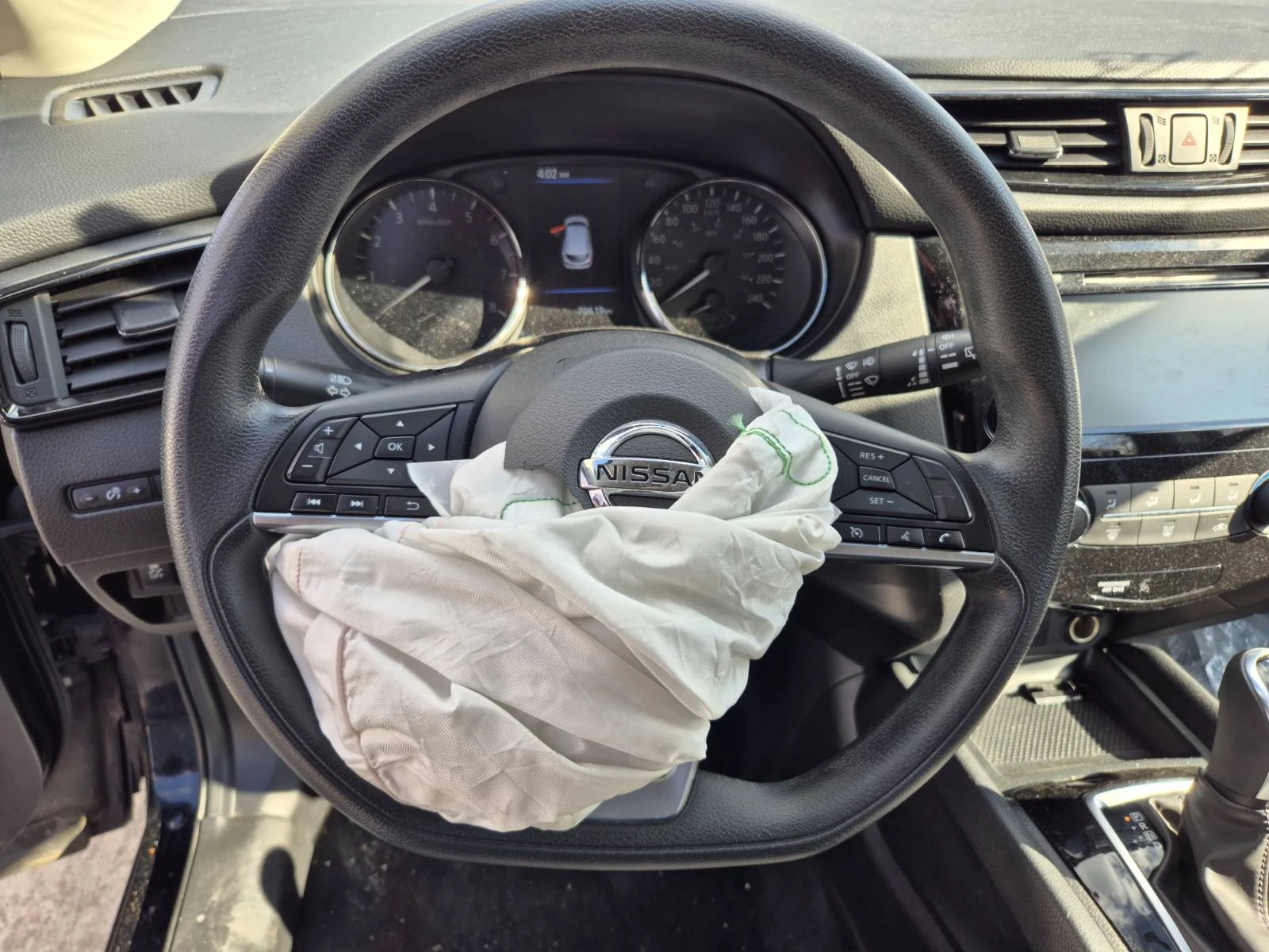 Nissan Qashqai 2.0i 4X4 ��������� ���������� �� ������ ������ | Mobile.bg � ����������� 7