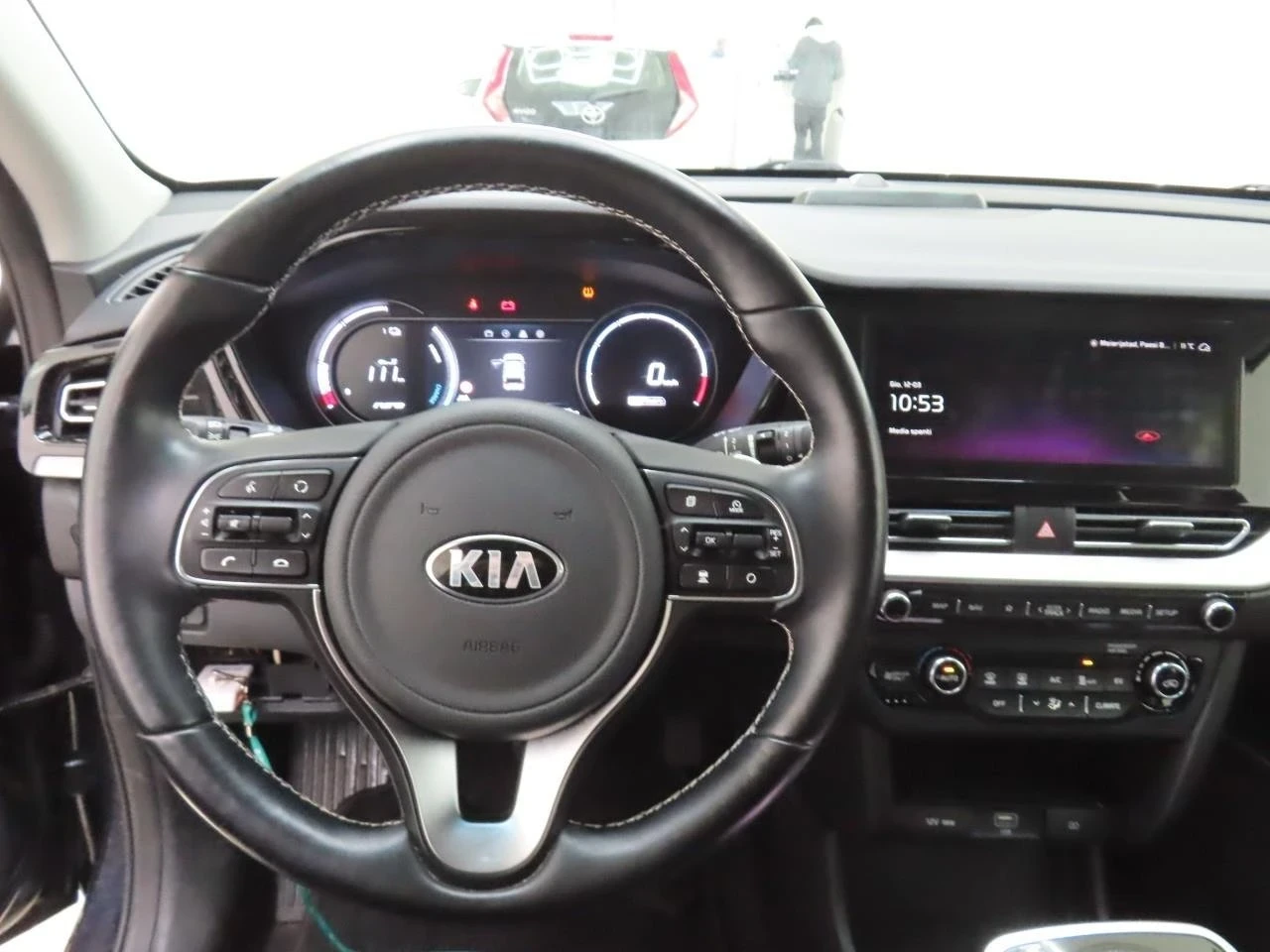 Kia Niro 65KWh DYNAMIC LINE/KIA CONNECT/SOH100% СЕРТИФИКАТ, снимка 7 - Автомобили и джипове - 53733242
