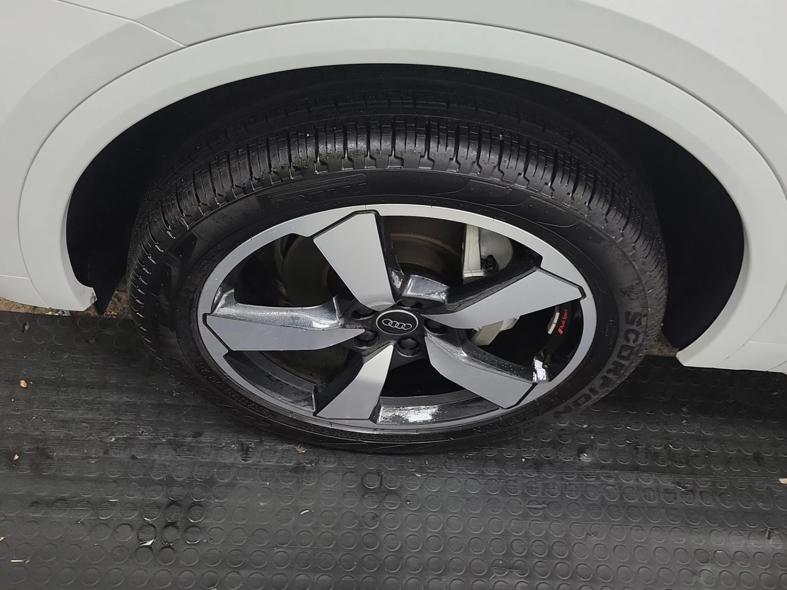 Audi Q5 Sportbak * TECHNIK * * CARFAX * * АВТО КРЕДИТ * * , снимка 6 - Автомобили и джипове - 54101083