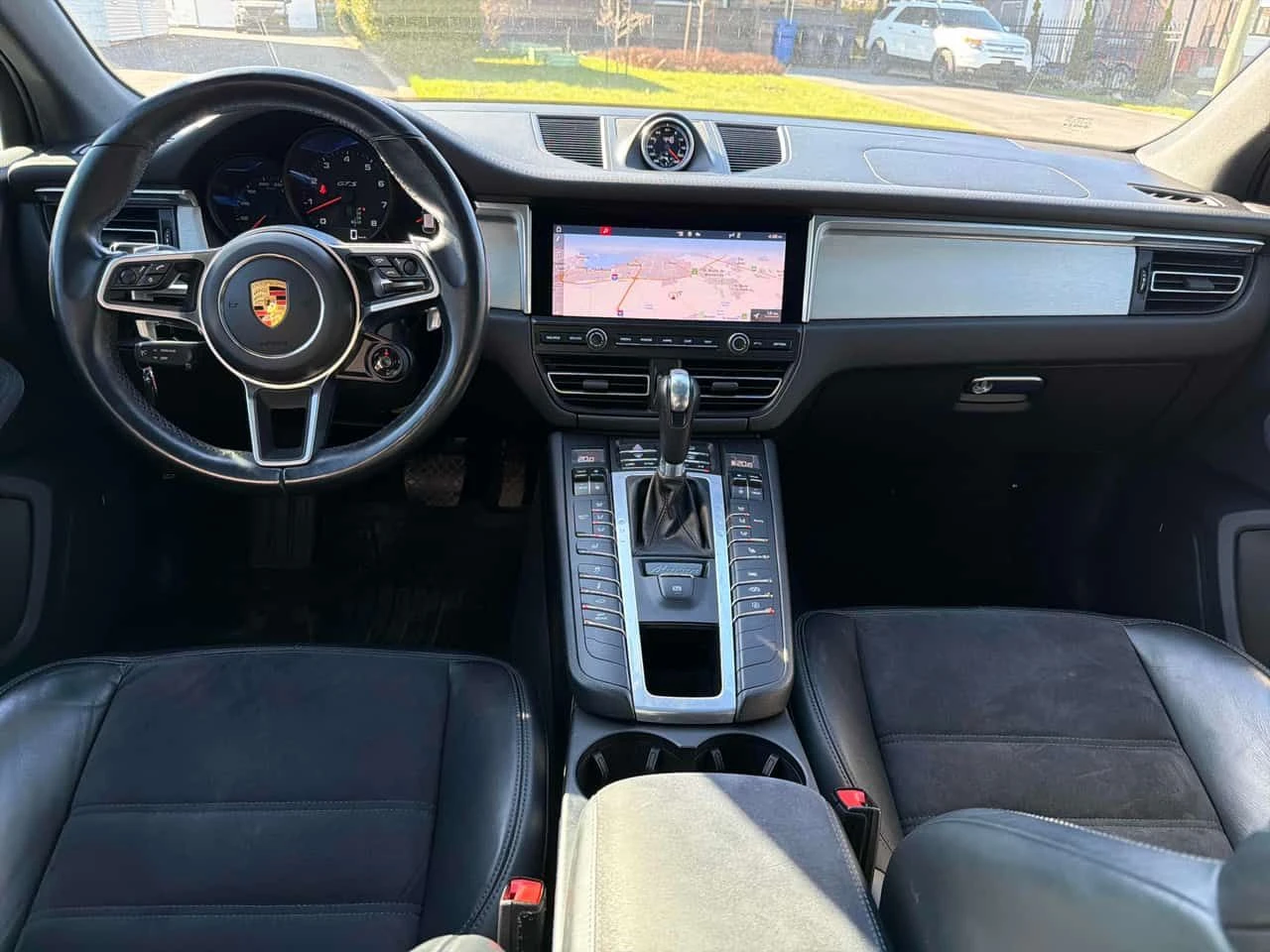 Porsche Macan GTS  CARFAX, снимка 9 - Автомобили и джипове - 54340898