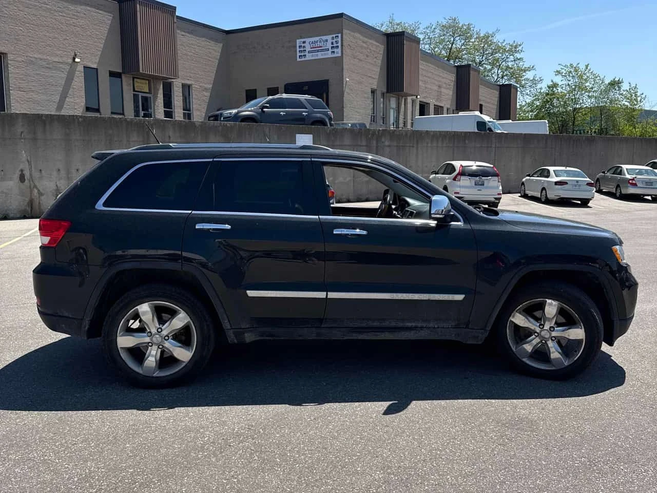 Jeep Grand cherokee | Overland | DISTRONIC | ОБДУХВАНЕ | ПАНОРАМА | , снимка 3 - Автомобили и джипове - 54755500