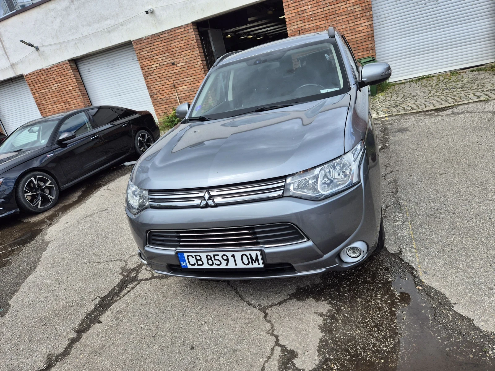 Mitsubishi Outlander, снимка 4 - Автомобили и джипове - 54877911