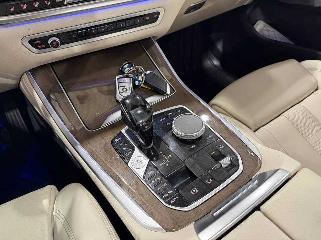 BMW X5 Xdrive40i* ПОДГРЕВИ* ПАНО* 360CAM* ФИКС. ЦЕНА* , снимка 12 - Автомобили и джипове - 55060433