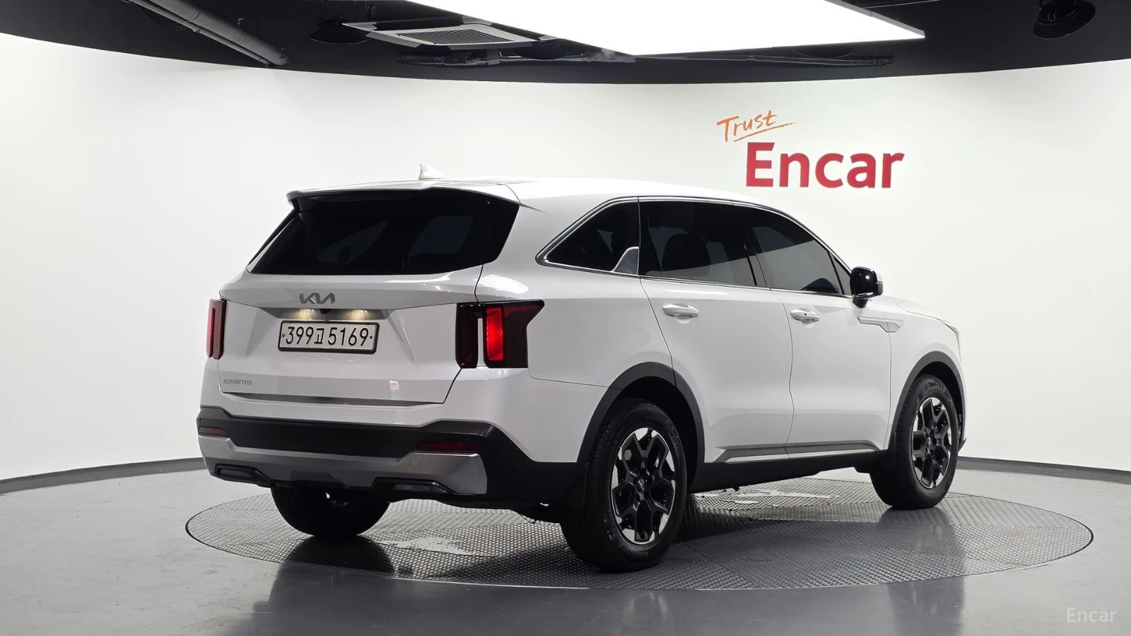 Kia Sorento 2.2D* PRESTIGE* DISTRONIC* ПОДГРЕВ* ОБДУХВАНЕ* , снимка 3 - Автомобили и джипове - 55588063