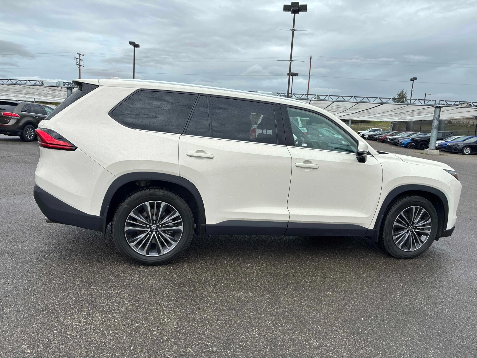Toyota Highlander Hybrid Platinum / 360 / jbl / Обдухване , снимка 3 - Автомобили и джипове - 55986757