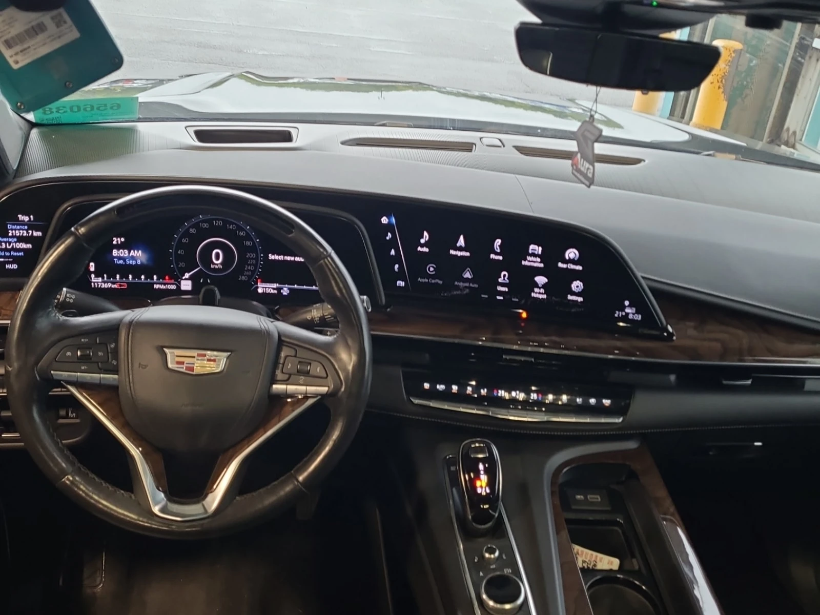 Cadillac Escalade * SPORT PLATINUM * АВТОКРЕДИТ БЕЗ ПЪРВОНАЧАЛНА, снимка 10 - Автомобили и джипове - 56005956