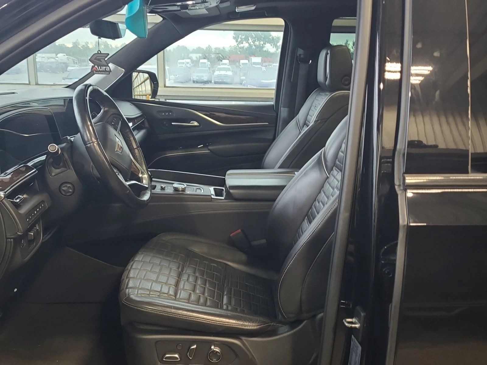 Cadillac Escalade * SPORT PLATINUM * АВТОКРЕДИТ БЕЗ ПЪРВОНАЧАЛНА, снимка 7 - Автомобили и джипове - 56005956