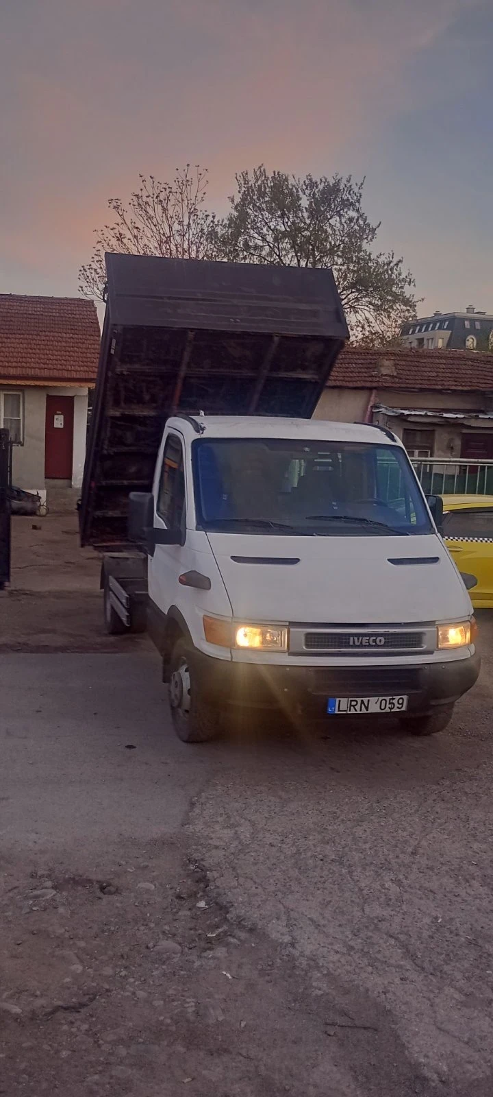 Iveco Daily, снимка 8 - Бусове и автобуси - 54478027