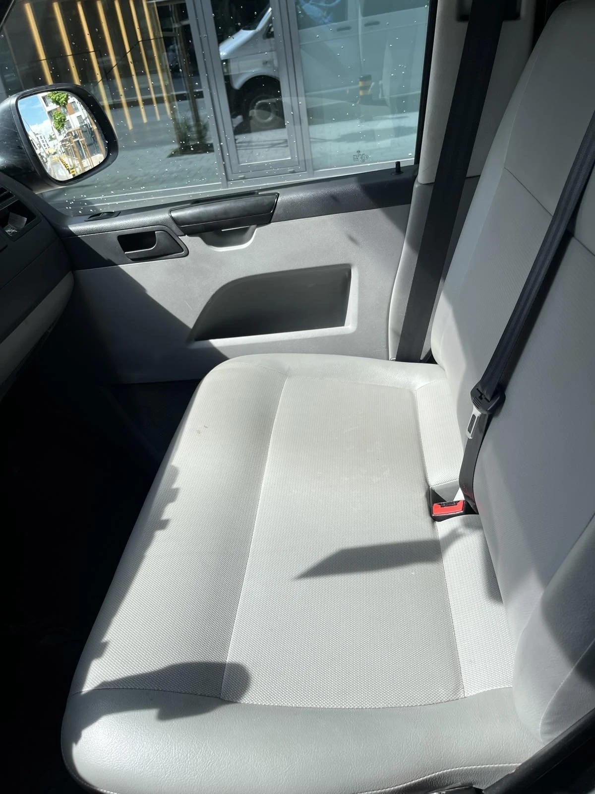VW Transporter Товарен, снимка 11 - Бусове и автобуси - 54662883