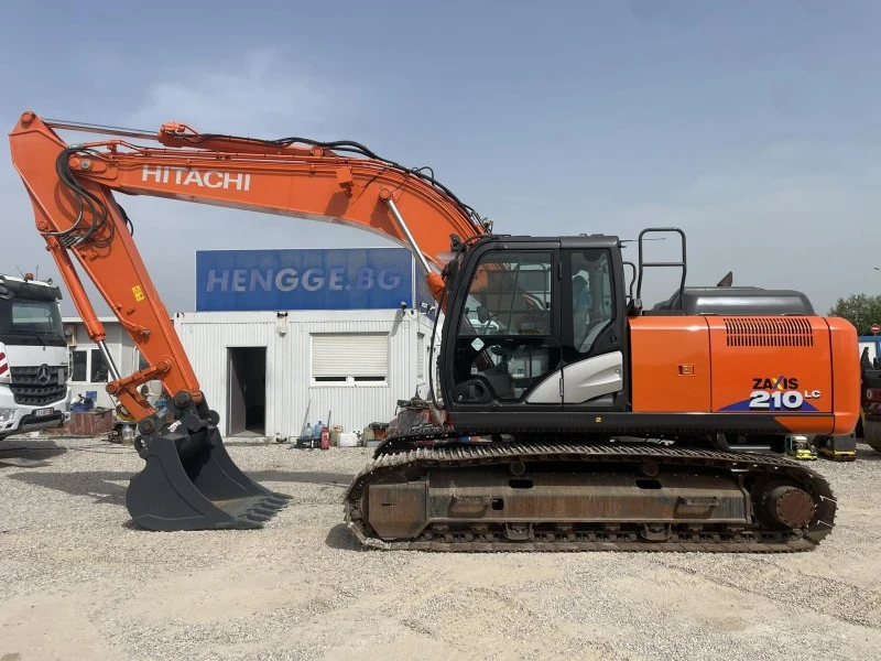 Багер Hitachi ZX 210 LC-6, снимка 1 - Индустриална техника - 45302340