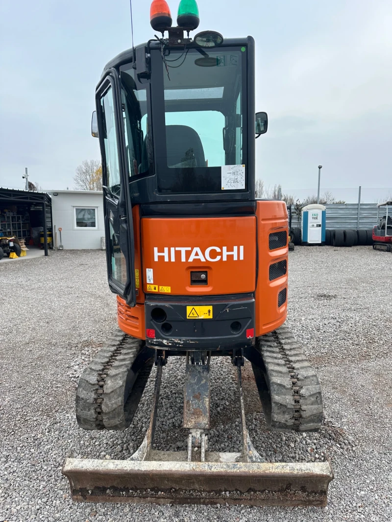 Багер Hitachi ZX26U- 6, снимка 3 - Индустриална техника - 49473069