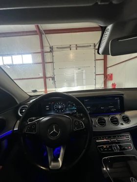Mercedes-Benz E 200, снимка 6